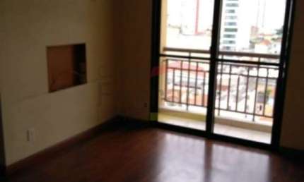 Apartamento 3 dormitórios, varanda, 2 vagas de garagem, Aclimação