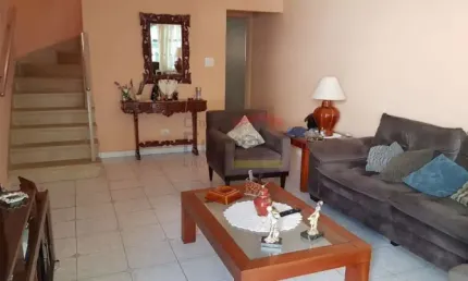 Sobrado à venda no Jardim França - 3 dormitórios e 1 vaga