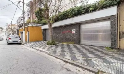 Oportunidade para construtores - Terreno com 3 casas á venda na Vila Pauliceia
