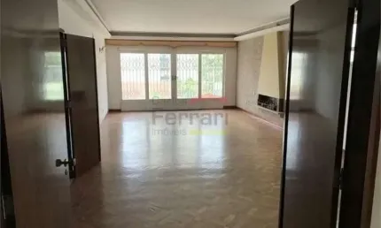 Casa térrea com Piscina á venda em Santana - 4 dormitórios e 5 vagas