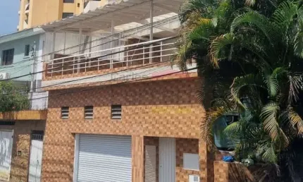 SOBRADO NA VILA PAULICÉIA   POSSUI 4 DORMITÓRIOS, SENDO 2 SUÍTES, 3 VAGAS DE GARAGEM