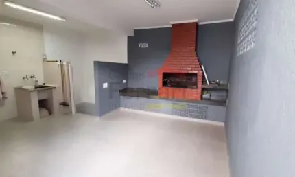 SOBRADO NO HORTO FLORESTAL CONTENDO 2 DORMITÓRIOS, SENDO 1 SUITE, 6 VAGAS