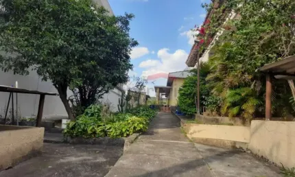 Terreno  santa terezinha ,720 metros com 12 de frente  ,ideal para condomínio ou prédio