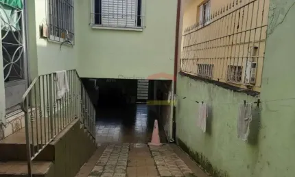 TERRENO COM 370 METROS COM 3 CASAS PRÓPRIO PARA INVESTIDOR OU CONSTRUTOR