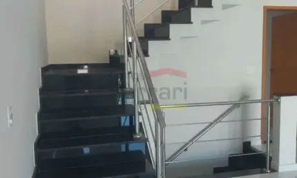 Sobrado novo com 3 suites e garame para 5 carros bairro santa ines