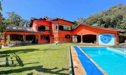 Serra da Cantareira, sobrado condomínio fechado, 6 dormitórios , 5 suítes piscina e churrasqueira.