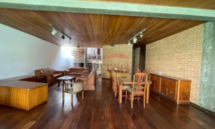 Sobrado a venda no Jardim França 4 quartos e 3 vagas, com piscina e espaço gourmet