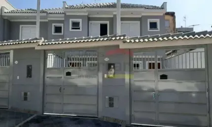 Sobrado novo, Vila Nivi,2 quartos, sendo 2 suítes, 1 vaga,