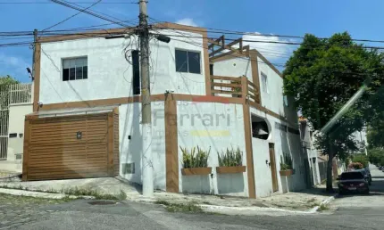 Sobrado de 500 m² com 03 vagas, piscina, no bairro Jd. São Paulo  à 15 minutos do metro.