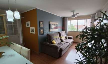 Apartamento Água Fria, 77 metros, 2 dormitórios, dependência empregados, 2 vagas, piscina.