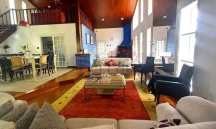 Casa de Condomínio com 4 Quartos 3 suites 3 vagas 750m²