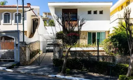 Sobrado no Jardim França, 4 dormitórios 1 suite 264m²