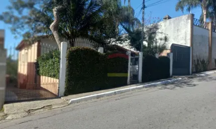 Casa para venda com Piscina Vila Pedra Branca 585 m² 3 dormitórios 3 vagas