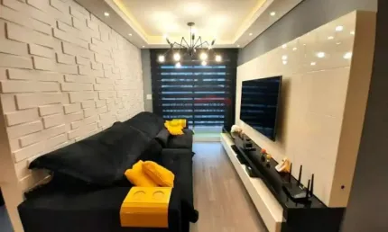 APARTAMENTO NA VILA AURORA, 2 DORMITÓRIOS, SACADA, 2 VAGAS DE GARAGEM