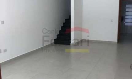 Sobrado em Santa Teresinha, 3 suítes, 2 vagas de garagem, 140 m2 total,, aceita permuta