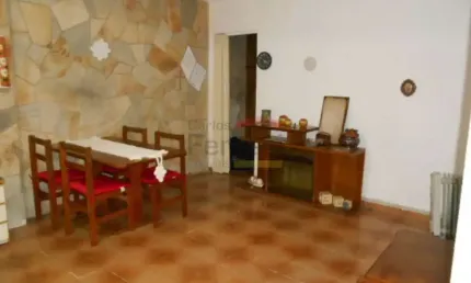 Casa Térrea de Vila com 92m², 2dormitórios, Sem vaga de garagem