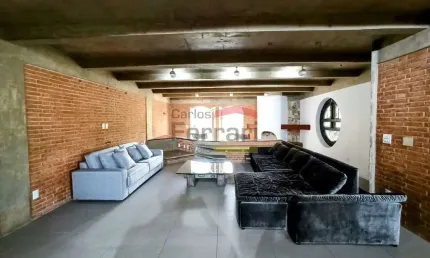 Casa de Alto Padrão à Venda  no pé da Serra - 3 Suítes, Piscina, Área Gourmet e Salão de Festas!