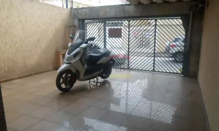 Sobrado na região da água fria, 3 dormitórios sendo 1 suite, 2 vagas e quintal