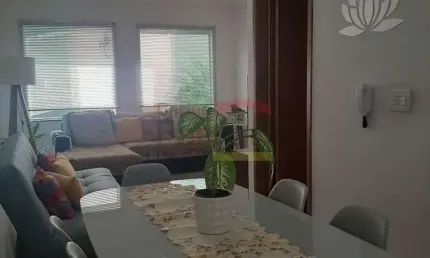 Sobrado em condomínio com 3 dormitórios, suíte e 2 vagas