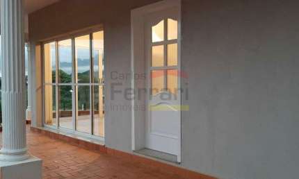 Sobrado no Residencial Colina de São Francisco, em Bragança Paulista, R$1.850.000,00 !!