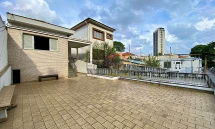 Assobradado Comercial à Venda em Santana 4 dormitorios