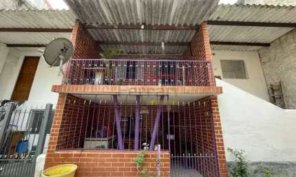 Sobrado de vila a 10' minutos do shopping metro tucuruvi