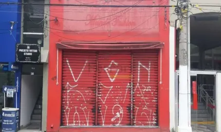 Prédio para alugar na Rua Voluntários da Pátria, 1650, Santana, São Paulo