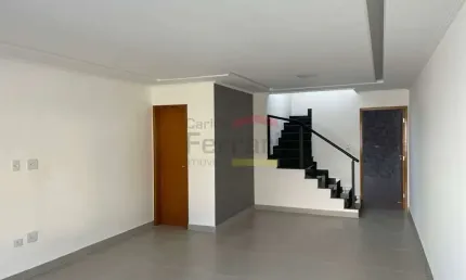 Sobrado Novo para venda, próximo ao metrô Parada Inglesa - 3 quartos e duas vagas de garagem