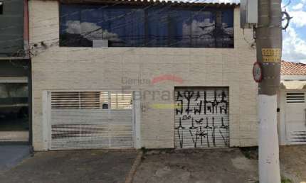 SOBRADOS NO EDU CHAVES EOM 4 DOTMITÓRIOS, SENDO 2 SUÍTES, QUINTAL E CHURRASQUEIRA