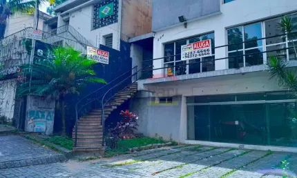 Casa comercial com 4 salas para alugar na Rua Aluísio Azevedo, 334, Santana, São Paulo