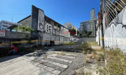 Terreno comercial para alugar na Avenida Pacaembu, 769, Pacaembu, São Paulo