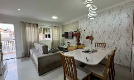 Casa à venda em condomínio fechado com 3 quartos na Vila Mazzei