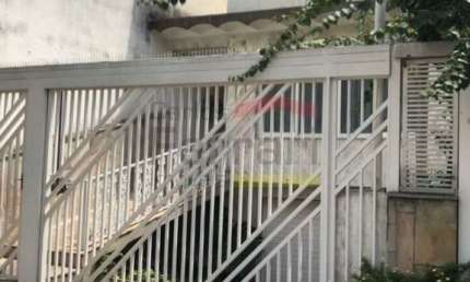 Sorado de 440 m², Água Fria, muito bem localizado, c/3 dorm c/ suite,  3 vagas.