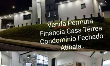 Casa de alto padrão no condomínio Quintas da Boa Vista