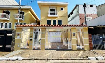 Excelente sobrado otima localização venha conferir !!!!