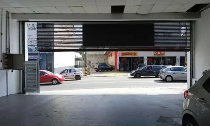 Galpão Água Fria de 600 m², com salão e mais dois andares e elevador, c/ locação R$22 Mil !!