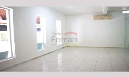 Casa Comercial na Vila Madalena - Totalmente reformada, Amplo estacionamento, 10 salas