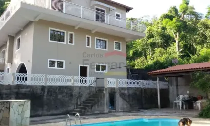 Sobrado  em condomínio fechado na serra da cantareira