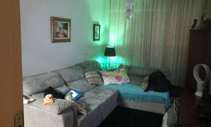 APARTAMENTO SANTA TERESINHA 2 DORMITÓRIOS, 1 VAGA, QUINTAL, TERREO, SEM ELEVADOR