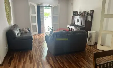 Sobrado estilo europeu no Jardim França, 4 dormitórios, 2 suítes, 4 vagas,. Estuda permuta.