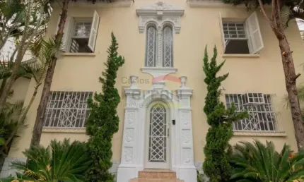 Casa comercial à venda na esquina das Rua Estados Unidos x Rua Pamplona. Oportunidade!