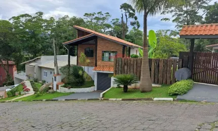 Maravilhosa Casa na Serra da Cantareira - Condominio Parque Suiça