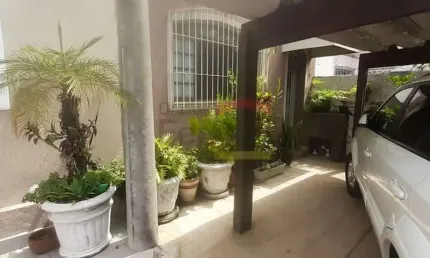 Sobrado para venda na Dr. Gabriel Pizza, 350 metros do metro Santana