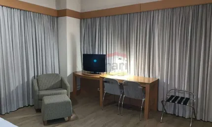 Excelente flat todo mobiliado, excelente localização na zona norte!