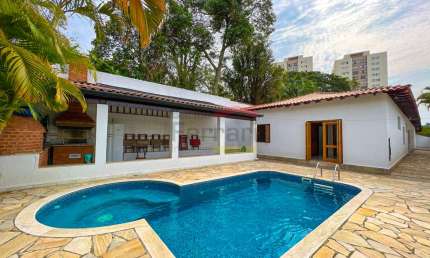 Assobradada no Jardim Floresta, àrea Útil 356m², 3 Suítes, 7 Vagas, Piscina, Espaço Gourmet