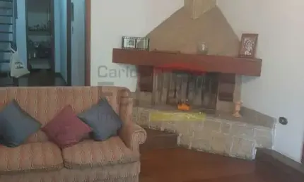 SOBRADO COM 3 DORMITÓRIO, SENDO 2 SUÍTES, QUINTAL, 2 VAGAS, JARDIM VIRGINIA BIANCA