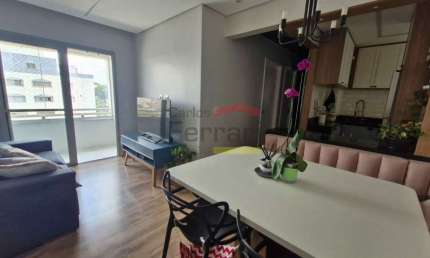 Apartamento à Venda, Imirim,  02 dormitórios, 01 vaga, varanda