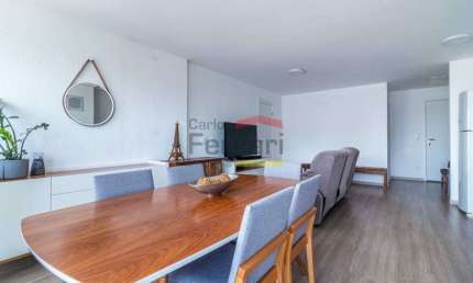 Apartamento a venda, Barra Funda, 03 dormitórios, 01 suíte, 01 vaga, varanda