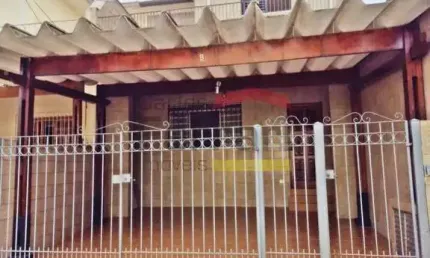 Sobrado na parada inglesa, com 3 quartos, 2 vagas, a poucos passos do metrô