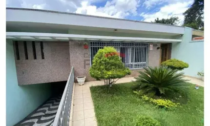 Casa Térrea à Venda no Tremembé com 3 dormitórios, 2 vagas, piscina com 340 m2